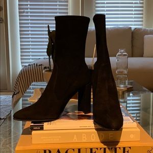 BRAND NEW Stuart Weitzman CLINGER black suede 6.5